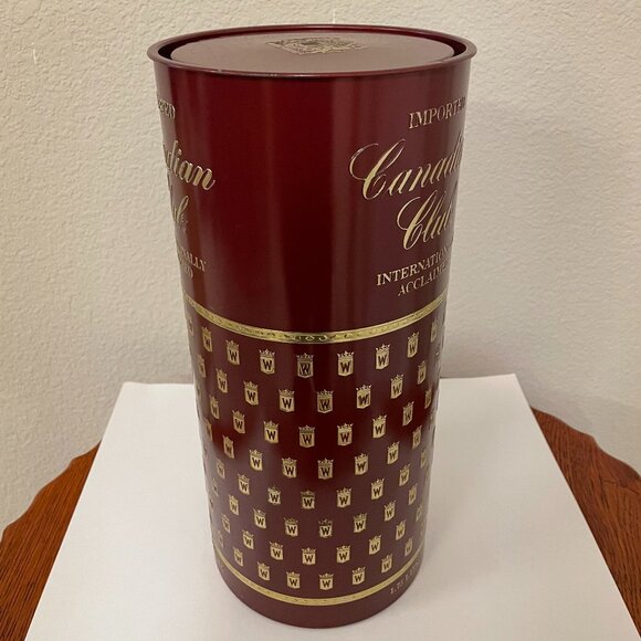 Canadian Club Vintage Imported Whiskey Large Collector’s Tin 1.75 Litre - Picture 2 of 14
